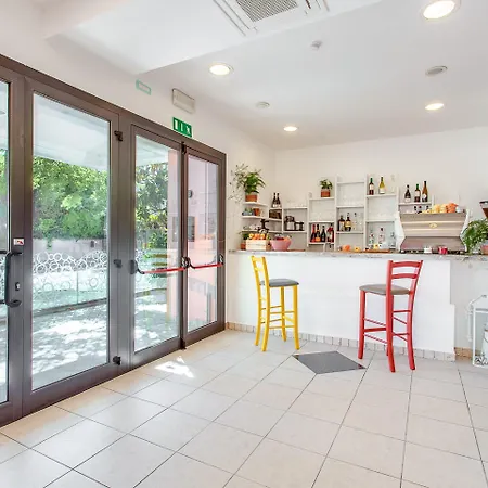 Mare Brunch&beauty - Adults Only Otel 3*